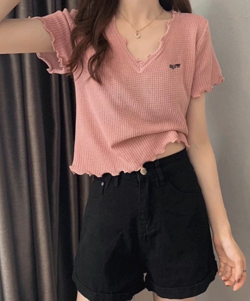 Beststore(ベストストア)の「Tシャツ ショート丈 トップス 刺繍ロゴ(Tシャツ/カットソー・レディース・ホワイト/ブラック/ブルー/ピンク・FREE)」の13枚目の写真
