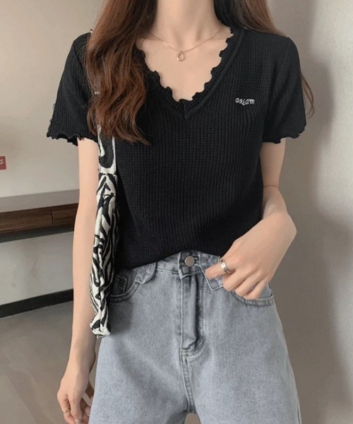 Beststore(ベストストア)の「Tシャツ ショート丈 トップス 刺繍ロゴ(Tシャツ/カットソー・レディース・ホワイト/ブラック/ブルー/ピンク・FREE)」の21枚目の写真