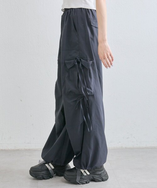 OLIVE des OLIVE（オリーブデオリーブ）の「パステルカーゴパンツ（カーゴパンツ・レディース・ラベンダー/ネイビー/ピンク/オフホワイト・FREE）」の21枚目の写真