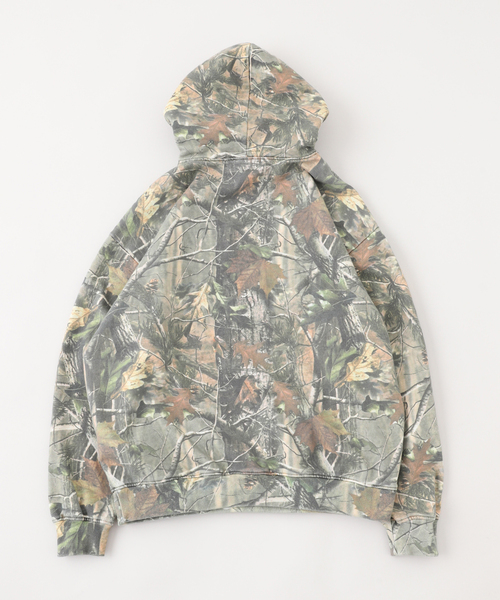 WISM(ウィズム)の「GARDENS&SEEDS / ガーデンズアンドシーズ BIG G HOODIE(パーカー・メンズ・カーキ・LARGE)」の2枚目の写真
