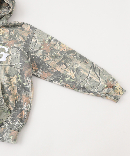 WISM(ウィズム)の「GARDENS&SEEDS / ガーデンズアンドシーズ BIG G HOODIE(パーカー・メンズ・カーキ・LARGE)」の4枚目の写真