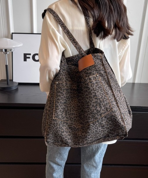 REBALANCE(リバランス)の「ヒョウ柄ショルダーバッグ(ショルダーバッグ・レディース・A/B・ONE SIZE)」の8枚目の写真