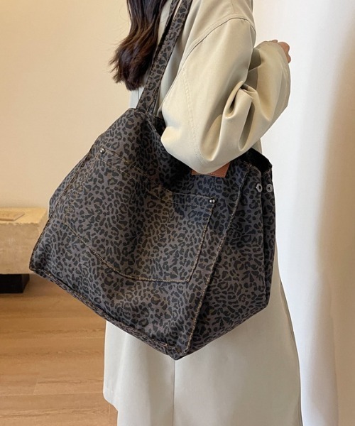 REBALANCE(リバランス)の「ヒョウ柄ショルダーバッグ(ショルダーバッグ・レディース・A/B・ONE SIZE)」の22枚目の写真