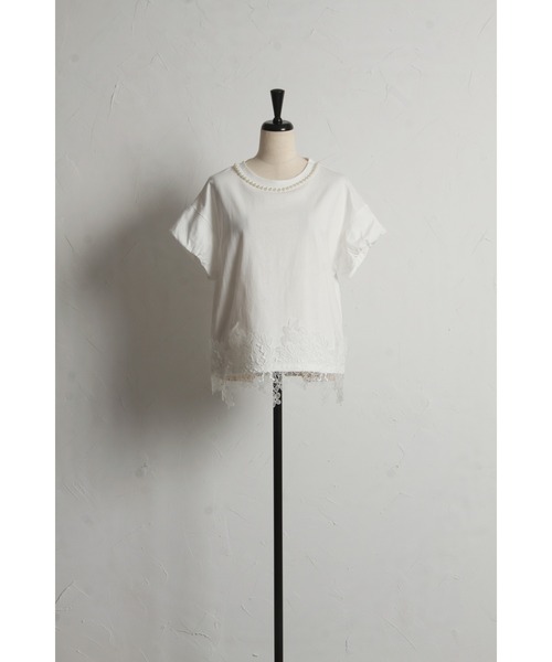 &. NOSTALGIA（アンドドットノスタルジア）の「【ZOZO限定】パールネックレースヘムトップス（Tシャツ/カットソー・レディース・ホワイト/ブラック・M）」の13枚目の写真