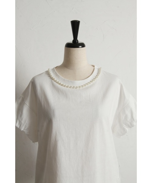 &. NOSTALGIA（アンドドットノスタルジア）の「【ZOZO限定】パールネックレースヘムトップス（Tシャツ/カットソー・レディース・ホワイト/ブラック・M）」の17枚目の写真