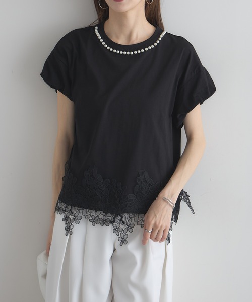 &. NOSTALGIA（アンドドットノスタルジア）の「【ZOZO限定】パールネックレースヘムトップス（Tシャツ/カットソー・レディース・ホワイト/ブラック・M）」の6枚目の写真
