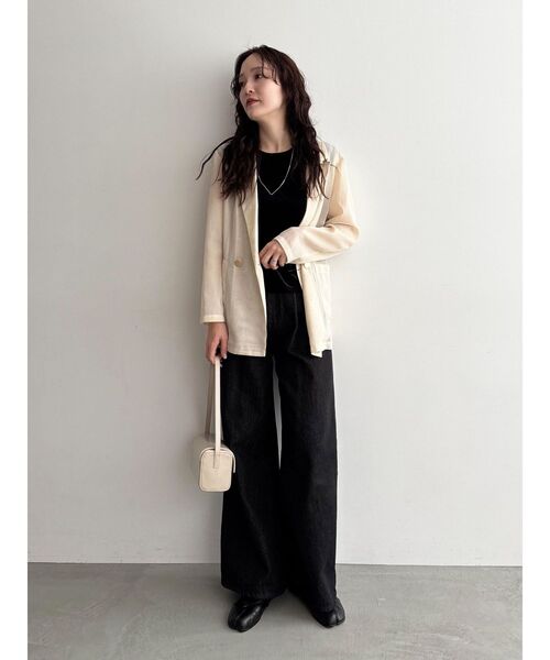 LAGUNAMOON(ラグナムーン)の「タックデニムワイドパンツ(デニムパンツ・レディース・ブラック/ライトブルー・SMALL/MEDIUM)」の11枚目の写真
