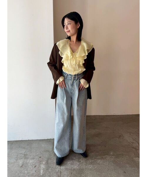 LAGUNAMOON(ラグナムーン)の「タックデニムワイドパンツ(デニムパンツ・レディース・ブラック/ライトブルー・SMALL/MEDIUM)」の5枚目の写真