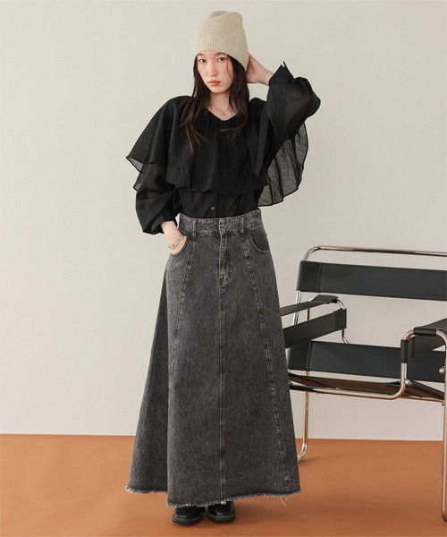 titivate（ティティベイト）の「ハイウエストボリュームフレアデニムスカート（デニムスカート・レディース・ライトブルー/グレー/ブルー・L/M/S）」の2枚目の写真