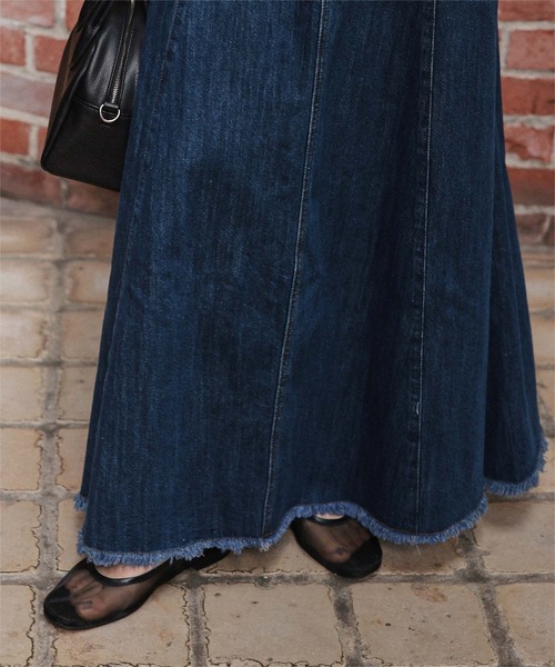 titivate（ティティベイト）の「ハイウエストボリュームフレアデニムスカート（デニムスカート・レディース・ライトブルー/グレー/ブルー・L/M/S）」の21枚目の写真