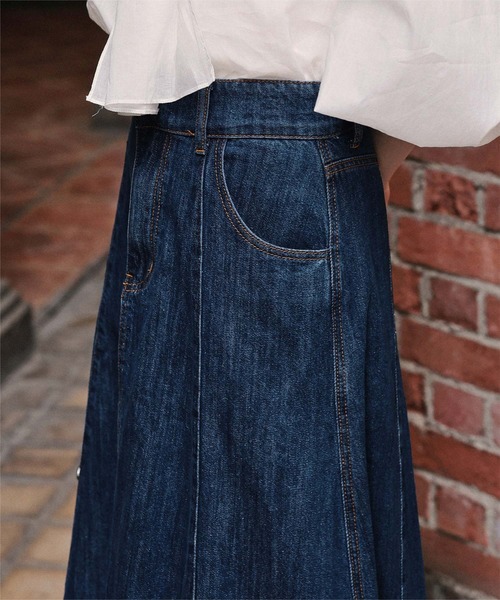 titivate（ティティベイト）の「ハイウエストボリュームフレアデニムスカート（デニムスカート・レディース・ライトブルー/グレー/ブルー・L/M/S）」の22枚目の写真