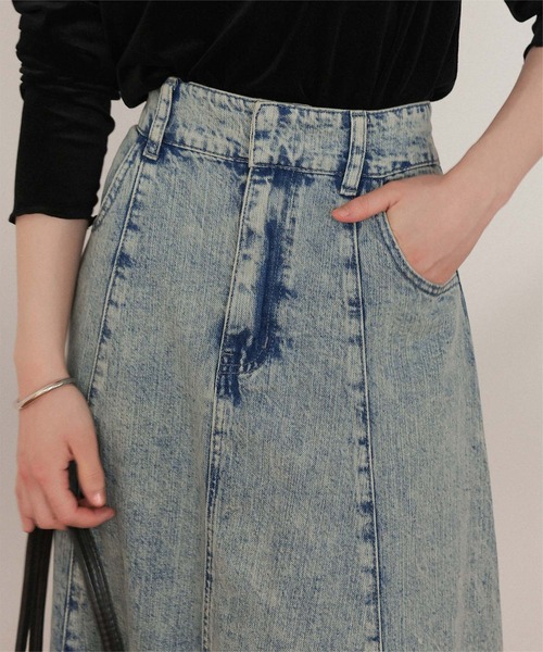 titivate（ティティベイト）の「ハイウエストボリュームフレアデニムスカート（デニムスカート・レディース・ライトブルー/グレー/ブルー・L/M/S）」の14枚目の写真