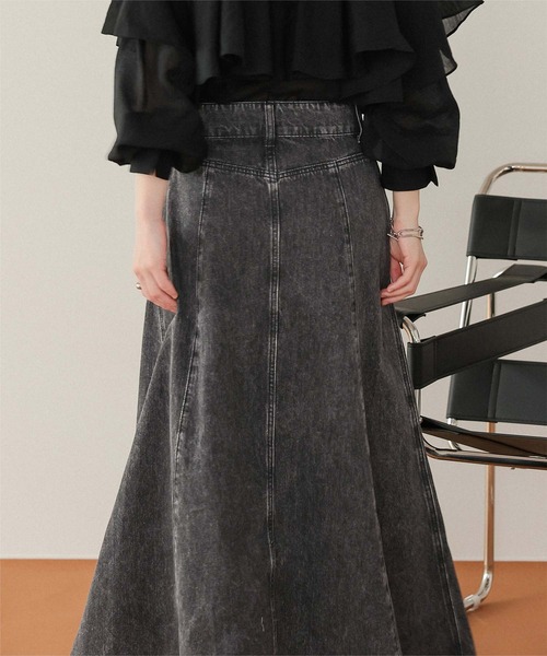 titivate（ティティベイト）の「ハイウエストボリュームフレアデニムスカート（デニムスカート・レディース・ライトブルー/グレー/ブルー・L/M/S）」の9枚目の写真