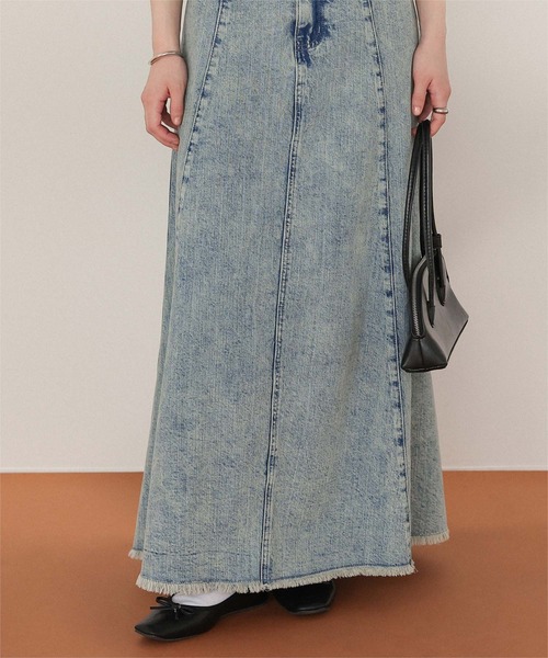 titivate（ティティベイト）の「ハイウエストボリュームフレアデニムスカート（デニムスカート・レディース・ライトブルー/グレー/ブルー・L/M/S）」の19枚目の写真