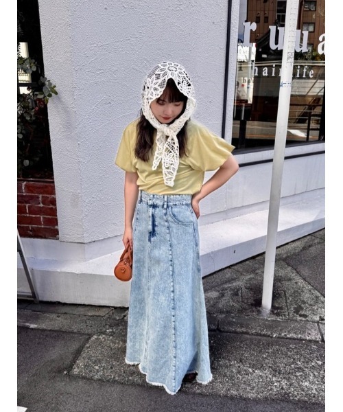 titivate（ティティベイト）の「ハイウエストボリュームフレアデニムスカート（デニムスカート・レディース・ライトブルー/グレー/ブルー・L/M/S）」の5枚目の写真