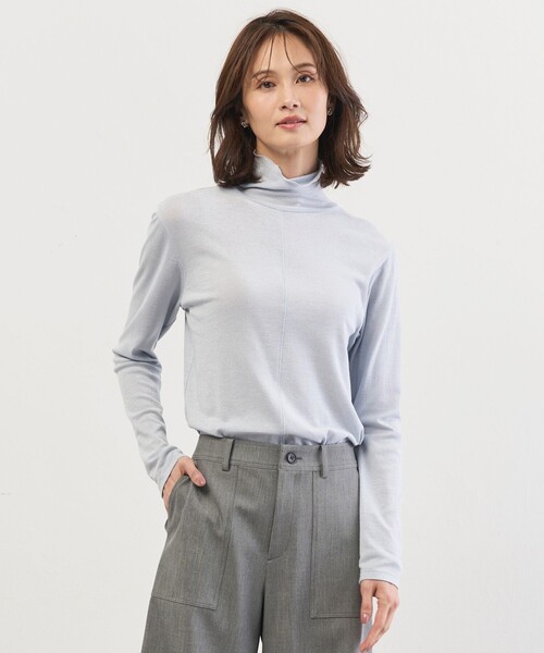 J.PRESS Ladies(J.プレス レディス)の「タートルジャージー カットソー(Tシャツ/カットソー・レディース・サックスブルー系/ライトグレー系/シルバー系/ブラック系/アイボリー系・SMALL)」の4枚目の写真