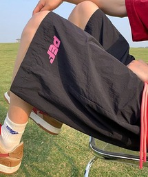 WARAIJOGO（ワライジョウゴ）の「【WARAIJOGO】ビビッドカラーロゴハーフパンツ(NEZ)（その他パンツ）」