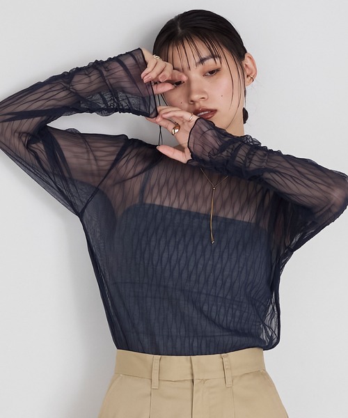 forksy.(フォルクシー)の「【forksy.】プリーツシアーシャーリングスリーブトップス(Tシャツ/カットソー・レディース・イエロー/ダークブラウン/アイボリー/ブラック/チャコールグレー/ネイビー/ピンク・FREE)」の2枚目の写真