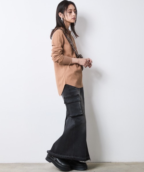 CHIC STYLE（シックスタイル）の「サーマルヘンリーネックプルオーバー＜大きいサイズ有＞シックスタイル（Tシャツ/カットソー・レディース・モカ/杢グレー/ブラック・5L/4L/3L/LL/L/M）」の19枚目の写真