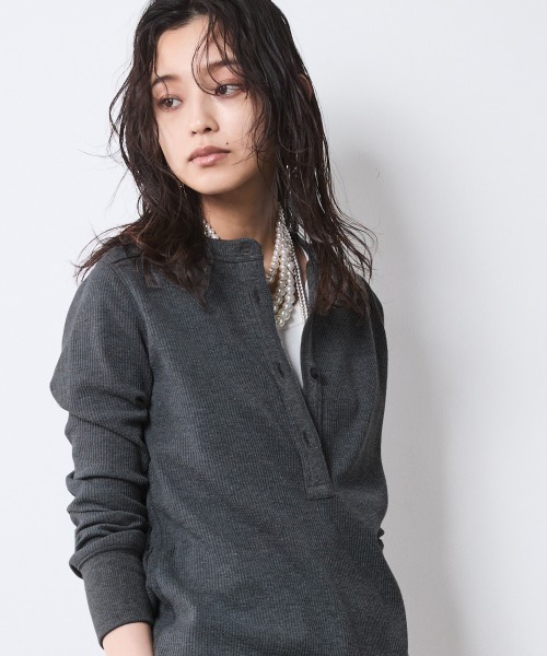 CHIC STYLE（シックスタイル）の「サーマルヘンリーネックプルオーバー＜大きいサイズ有＞シックスタイル（Tシャツ/カットソー・レディース・モカ/杢グレー/ブラック・5L/4L/3L/LL/L/M）」の10枚目の写真