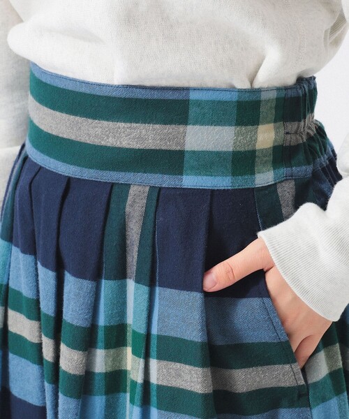 BEAMS BOY(ビームスボーイ)の「【1/15再値下げ】ビッグ タータン スカート(スカート・レディース・ダークグリーン/ネイビー/オレンジ・1/2)」の13枚目の写真