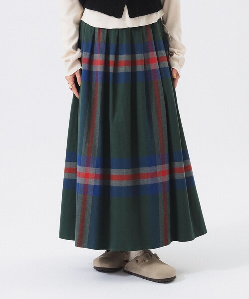 BEAMS BOY(ビームスボーイ)の「【1/15再値下げ】ビッグ タータン スカート(スカート・レディース・ダークグリーン/ネイビー/オレンジ・1/2)」の4枚目の写真