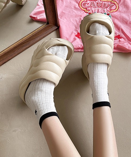 SANSeLF（サンセルフ）の「【SANSeLF】 厚底スリッポン オープントゥ ボリュームソール 立体フォルムサンダル sas25s007（サンダル・レディース・ブラック/ベージュ/ホワイト・S/M/L）」の10枚目の写真