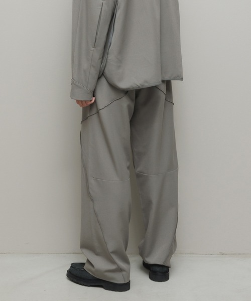 BAL(バル)の「BAL / ii_iiiiiii TECHNICAL WOOL TROUSER(その他パンツ・メンズ・グレイッシュベージュ/チャコール・1/2/3)」の6枚目の写真