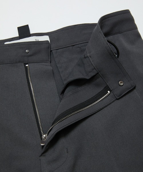 BAL(バル)の「BAL / ii_iiiiiii TECHNICAL WOOL TROUSER(その他パンツ・メンズ・グレイッシュベージュ/チャコール・1/2/3)」の17枚目の写真