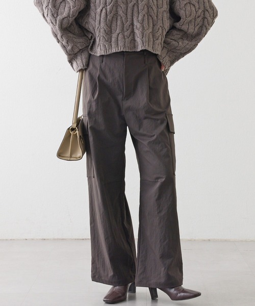 RIVE DROITE（リヴドロワ）の「【モードな印象】ダブルループカーゴパンツ（カーゴパンツ・レディース・ベージュ/ブラウン/カーキ・38/36）」の2枚目の写真