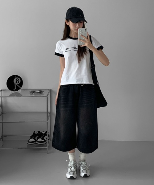 UNE MANSION(ユヌマンション)の「ユニークロゴバイカラークロップド半袖Tシャツ(Tシャツ/カットソー・レディース・ブラック/ホワイト/グリーン/レッド・FREE)」の5枚目の写真