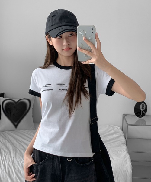 UNE MANSION(ユヌマンション)の「ユニークロゴバイカラークロップド半袖Tシャツ(Tシャツ/カットソー・レディース・ブラック/ホワイト/グリーン/レッド・FREE)」の6枚目の写真