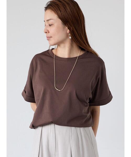 Lugnoncure(ルノンキュール)の「【接触冷感】ロールスリーブトップス(Tシャツ/カットソー・レディース・ブラウン/オフホワイト/チャコールグレー/ブルー・F)」の1枚目の写真