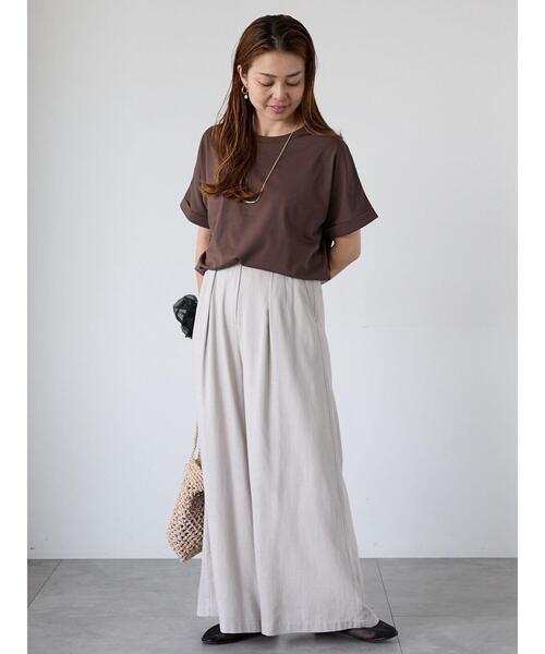 Lugnoncure(ルノンキュール)の「【接触冷感】ロールスリーブトップス(Tシャツ/カットソー・レディース・ブラウン/オフホワイト/チャコールグレー/ブルー・F)」の5枚目の写真