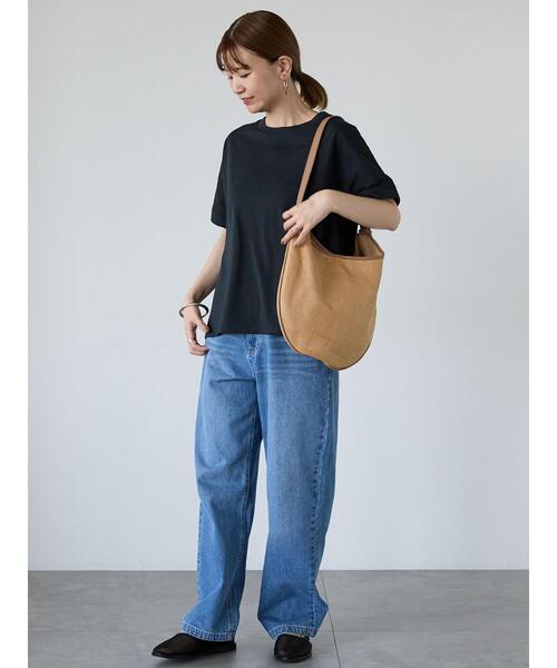 Lugnoncure(ルノンキュール)の「【接触冷感】ロールスリーブトップス(Tシャツ/カットソー・レディース・ブラウン/オフホワイト/チャコールグレー/ブルー・F)」の12枚目の写真