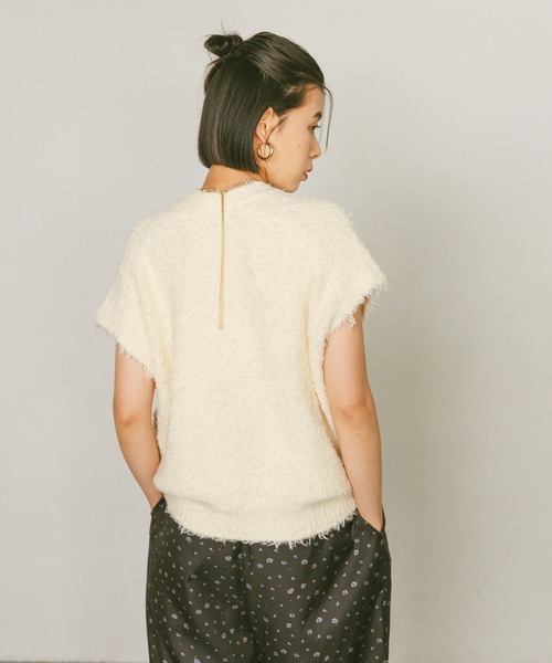 BAYFLOW（ベイフロー）の「[ロングシーズン活躍]シャギーニットベストカーディガン（ベスト・レディース・オフホワイト/グレー/ブラック・FREE）」の14枚目の写真