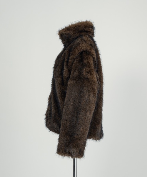 INTER FACTORY(インターファクトリー)の「Killin’ me good - 2wayスタンドカラーファーコート made in INTER FACTORY(その他アウター・レディース・モカ/ブラウン・FREE)」の4枚目の写真