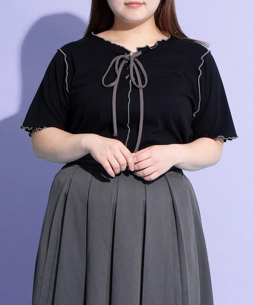 PUNYUS（プニュズ）の「レースアップ配色メロウＴシャツ（Tシャツ/カットソー・レディース・ブラック/サックスブルー・1/2/3/4）」の10枚目の写真