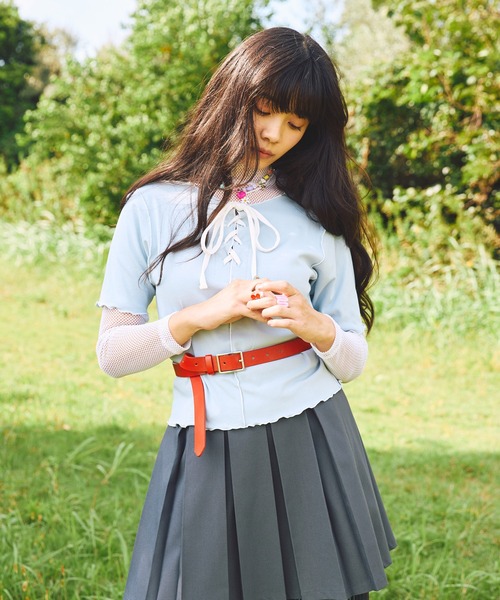 PUNYUS（プニュズ）の「レースアップ配色メロウＴシャツ（Tシャツ/カットソー・レディース・ブラック/サックスブルー・1/2/3/4）」の21枚目の写真