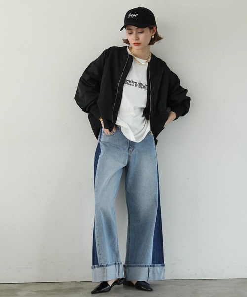 Gready Brilliant（グレディブリリアン）の「サイドラインロールアップデニム（デニムパンツ・レディース・ブルー・38）」の2枚目の写真