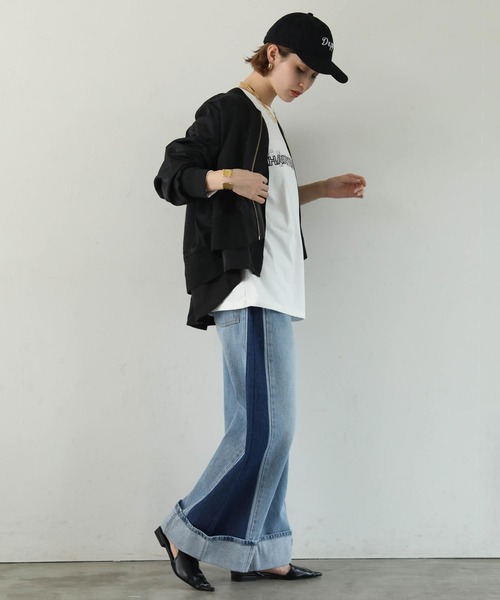 Gready Brilliant（グレディブリリアン）の「サイドラインロールアップデニム（デニムパンツ・レディース・ブルー・38）」の3枚目の写真