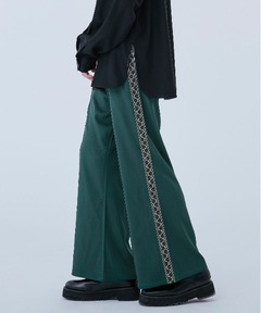 ジャガードラインフレアパンツ（その他パンツ）｜Ellno Loset