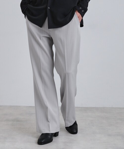 tk.TAKEO KIKUCHI(ティーケータケオキクチ)の「ピンストライプフレアスラックス(その他パンツ・メンズ・ブラック系2/ライトグレー系2・03/02)」の4枚目の写真