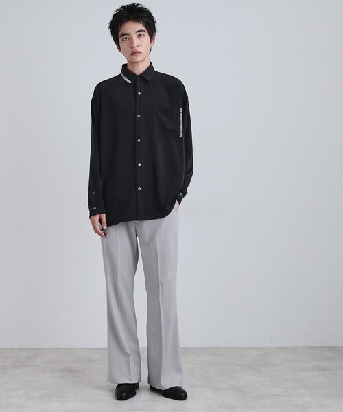 tk.TAKEO KIKUCHI(ティーケータケオキクチ)の「ピンストライプフレアスラックス(その他パンツ・メンズ・ブラック系2/ライトグレー系2・03/02)」の5枚目の写真