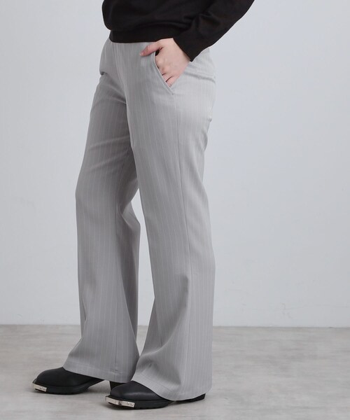 tk.TAKEO KIKUCHI(ティーケータケオキクチ)の「ピンストライプフレアスラックス(その他パンツ・メンズ・ブラック系2/ライトグレー系2・03/02)」の7枚目の写真