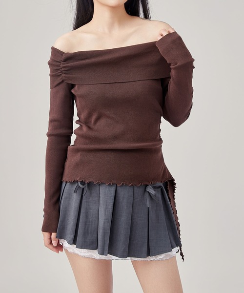 Lace Ladies(レースレディース)の「サイド ギャザー オフショル 裾メロウ トップス(Tシャツ/カットソー・レディース・ブラック/ブラウン/ホワイト・FREE)」の13枚目の写真