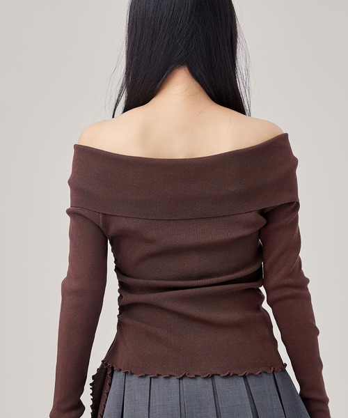 Lace Ladies(レースレディース)の「サイド ギャザー オフショル 裾メロウ トップス(Tシャツ/カットソー・レディース・ブラック/ブラウン/ホワイト・FREE)」の14枚目の写真