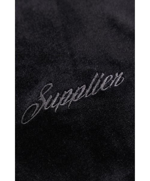 SUPPLIER(サプライヤー)の「ベロアフーディ|Cross Rhinestone Velour Zip Hoodie|SUPPLIER(パーカー・メンズ・グレー/ブラック・SMALL/MEDIUM/LARGE/X-LARGE)」の3枚目の写真