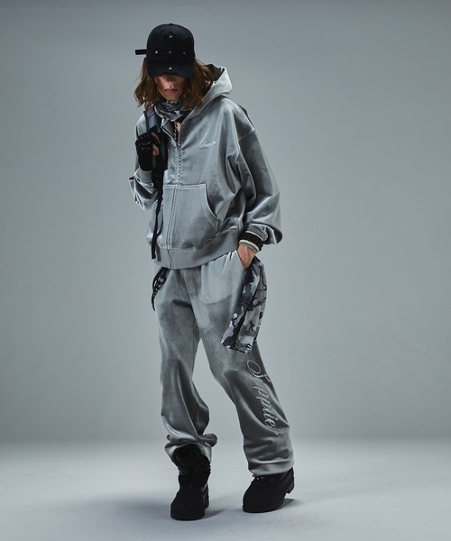 ベロアフーディ｜Cross Rhinestone Velour Zip Hoodie｜SUPPLIER