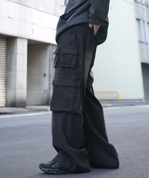 ILL'S（イルズ）の「ヴィンテージメイク レトロライク Y2Kグランジ ケミカル加工 マルチポケットデニムカーゴパンツ（デニムパンツ・メンズ・ブラック/サックスブルー/ブラウン・L/M）」の8枚目の写真